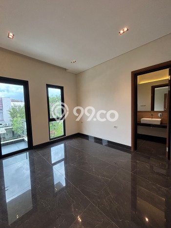 Hunian Mewah LB 365m2 Siap Huni Desain Elegan di BSD The Icon, Tangerang Hunian Mewah LB 365m2 Siap Huni Desain Elegan di BSD The Icon, Tangerang