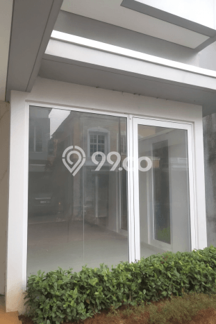 Ready to Use! Premium House LT 180m2 Desain Modern di Gading Serpong Ready to Use! Premium House LT 180m2 Desain Modern di Gading Serpong