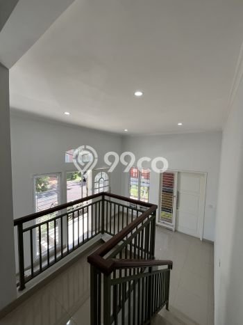 Rumah Luas Asri 3 KT Siap Pakai di Gading Serpong Omaha Village Tangerang Rumah Luas Asri 3 KT Siap Pakai di Gading Serpong Omaha Village Tangerang