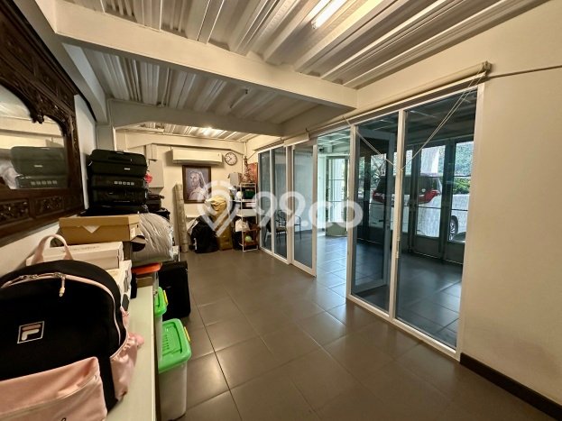 Rumah Elit LB 450m2 Siap Huni Desain Elegan di BSD De Park, Tangerang Rumah Elit LB 450m2 Siap Huni Desain Elegan di BSD De Park, Tangerang
