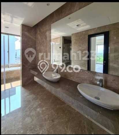 SEGERA MILIKI! Rumah di Golf Island, Jakarta Utara, Luas 200m² LB 300m² SEGERA MILIKI! Rumah di Golf Island, Jakarta Utara, Luas 200m² LB 300m²