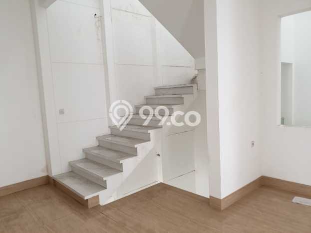 For Sale! Luxury House LT 120m2 Desain Elegan di Pantai Indah Kapuk For Sale! Luxury House LT 120m2 Desain Elegan di Pantai Indah Kapuk