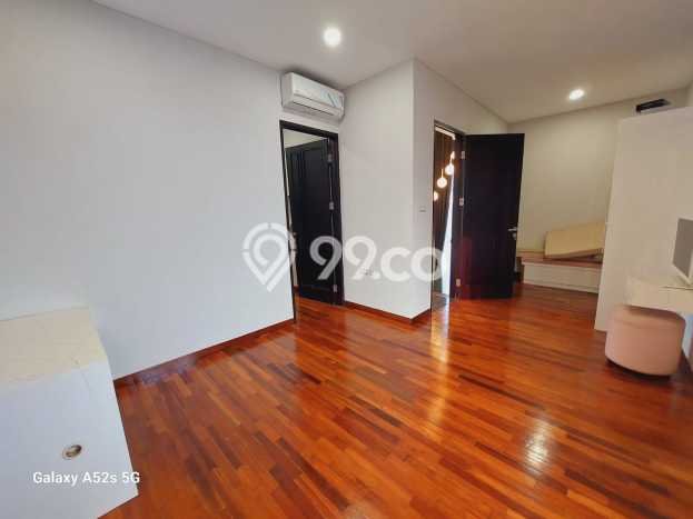 Rumah Elit Modern Siap Huni di Pantai Indah Kapuk Jakarta Utara Rumah Elit Modern Siap Huni di Pantai Indah Kapuk Jakarta Utara
