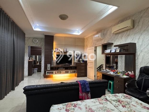 KESEMPATAN TERBAIK! Rumah Nyaman di Pantai Indah Kapuk, LT 276m² Bangunan 400m² KESEMPATAN TERBAIK! Rumah Nyaman di Pantai Indah Kapuk, LT 276m² Bangunan 400m²