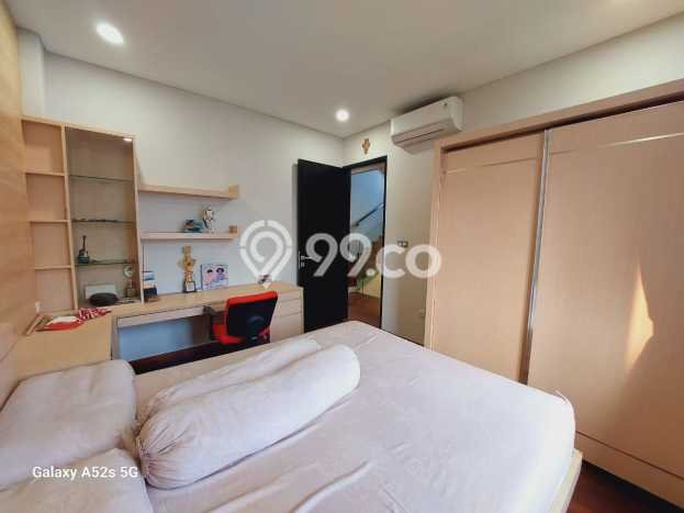 Rumah Elit Modern Siap Huni di Pantai Indah Kapuk Jakarta Utara Rumah Elit Modern Siap Huni di Pantai Indah Kapuk Jakarta Utara