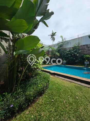 Disewakan Segera Rumah Kondisi Baik di Area Kebayoran Lama, Jakarta Selatan Disewakan Segera Rumah Kondisi Baik di Area Kebayoran Lama, Jakarta Selatan