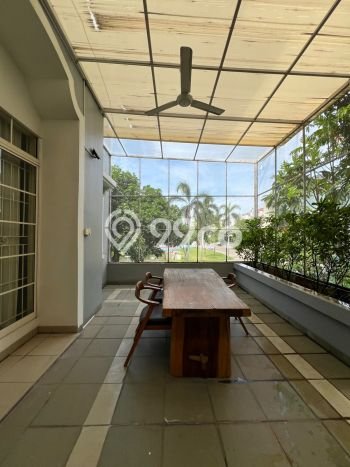 Disewakan! Rumah 4 Kamar Tidur &
3 Kamar Mandi di Pantai Indah Kapuk, Jakarta Utara Disewakan! Rumah 4 Kamar Tidur &
3 Kamar Mandi di Pantai Indah Kapuk, Jakarta Utara