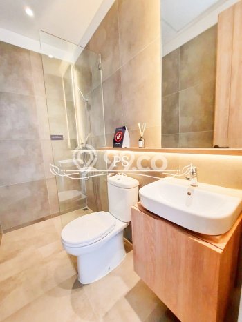 Rumah Elit Modern Tanpa Renovasi di Lebak Bulus Jakarta Selatan Rumah Elit Modern Tanpa Renovasi di Lebak Bulus Jakarta Selatan