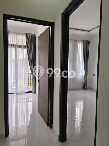 Rumah Bagus Siap Pakai Di Cilandak Luas 200m2 Lokasi Strategis Rumah Bagus Siap Pakai Di Cilandak Luas 200m2 Lokasi Strategis