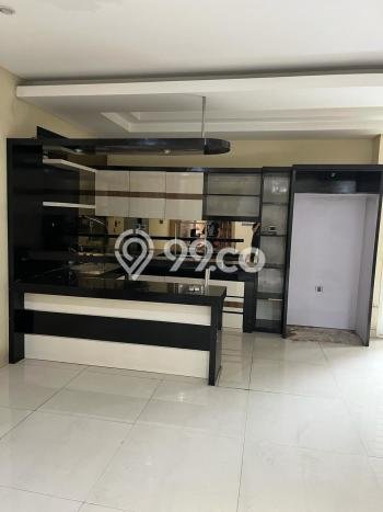 Hunian Mewah LB 450m2 Siap Pakai Desain Elegan di Kalideres, Jakarta Barat Hunian Mewah LB 450m2 Siap Pakai Desain Elegan di Kalideres, Jakarta Barat