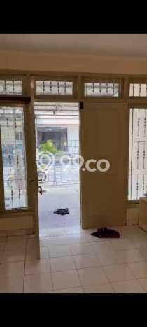 Disewakan! Rumah 3 Kamar Tidur &
2 Kamar Mandi di Taman Palem, Jakarta Barat Disewakan! Rumah 3 Kamar Tidur &
2 Kamar Mandi di Taman Palem, Jakarta Barat