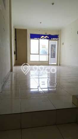 KAWASAN KOMERSIAL! Ruko For Rent di Taman Surya, Luas 150m2m², Jalan Utama KAWASAN KOMERSIAL! Ruko For Rent di Taman Surya, Luas 150m2m², Jalan Utama