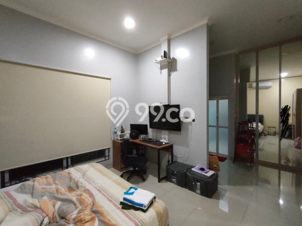 Jual Rumah Mewah Elegan Dengan View Eksklusif di Semanan, Jakarta Barat Jual Rumah Mewah Elegan Dengan View Eksklusif di Semanan, Jakarta Barat