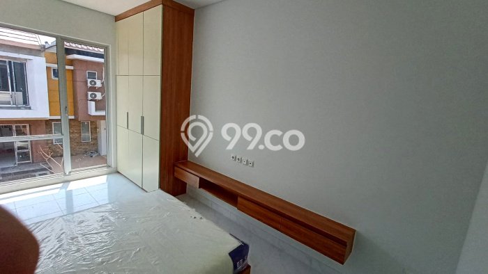 Disewakan! Rumah 2 Kamar Tidur &
2 Kamar Mandi di Gading Serpong, Tangerang Disewakan! Rumah 2 Kamar Tidur &
2 Kamar Mandi di Gading Serpong, Tangerang