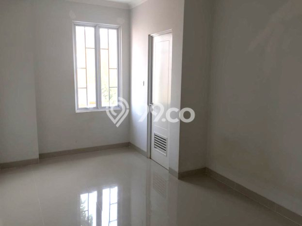 Disewakan Rumah Harga Terjangkau di Gading Serpong Tangerang dengan 2 KT Disewakan Rumah Harga Terjangkau di Gading Serpong Tangerang dengan 2 KT