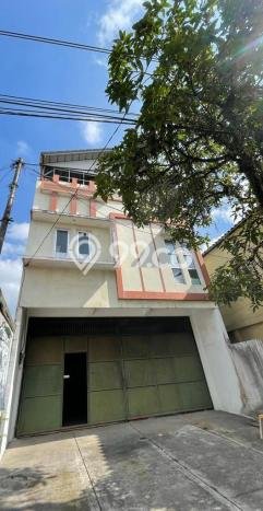 Area Ramai! Ruko Dijual di Cihideung untuk Bisnis Luas Bangunan 520m2 Area Ramai! Ruko Dijual di Cihideung untuk Bisnis Luas Bangunan 520m2