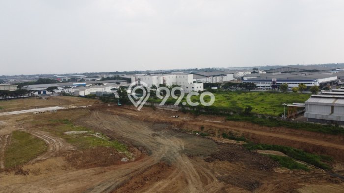 LOKASI PREMIUM! Tanah Kawasan Lippo Cikarang, Luas 7000m2m², Akses Strategis LOKASI PREMIUM! Tanah Kawasan Lippo Cikarang, Luas 7000m2m², Akses Strategis