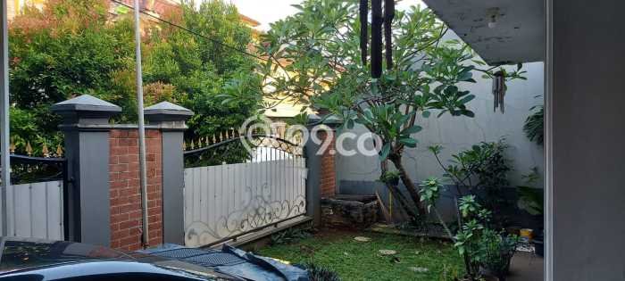 Hunian Mewah Dijual LT 315m2 di Duren Sawit, Jakarta Timur Hunian Mewah Dijual LT 315m2 di Duren Sawit, Jakarta Timur