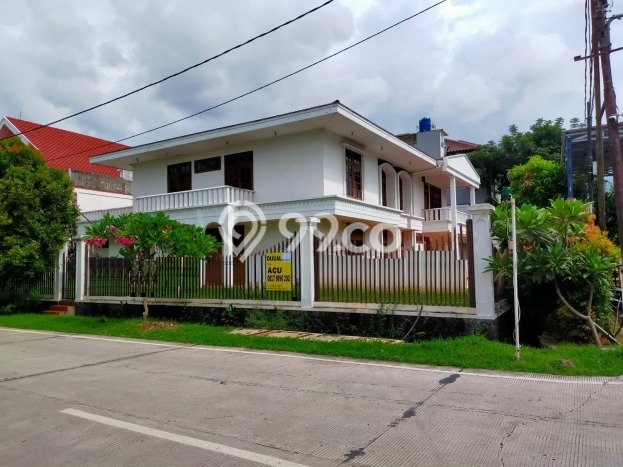 For Sale! Luxury House LT 800m2 Desain Modern di Pulomas For Sale! Luxury House LT 800m2 Desain Modern di Pulomas
