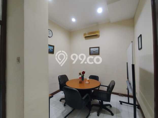 HARGA BERSAING! Ruko di Kelapa Gading, Luas 108m², Lokasi Komersial HARGA BERSAING! Ruko di Kelapa Gading, Luas 108m², Lokasi Komersial