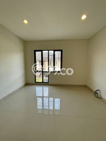 Rumah Asri area Gading Serpong, 2 KM, Akses Mudah Rumah Asri area Gading Serpong, 2 KM, Akses Mudah