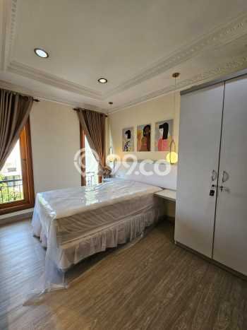 Siap Huni Hunian Elit 4 Kamar di Kelapa Gading Dekat ke Mana Pun Siap Huni Hunian Elit 4 Kamar di Kelapa Gading Dekat ke Mana Pun