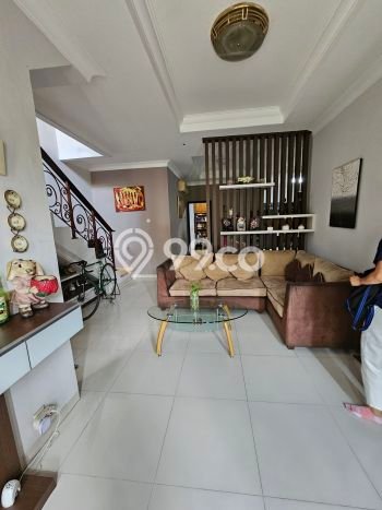 Siap Huni Rumah Mewah 4 Kamar di Kelapa Gading Dekat ke Mana Pun Siap Huni Rumah Mewah 4 Kamar di Kelapa Gading Dekat ke Mana Pun