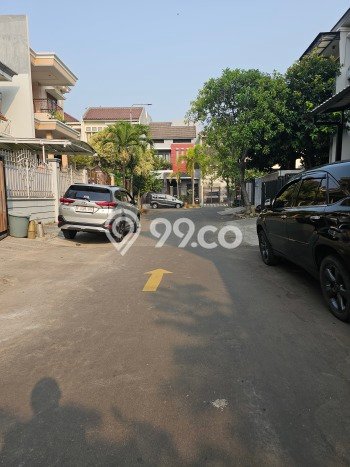 Siap Huni Rumah Mewah 4 Kamar di Kelapa Gading Dekat ke Mana Pun Siap Huni Rumah Mewah 4 Kamar di Kelapa Gading Dekat ke Mana Pun
