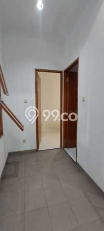 Rumah Luxury Modern Tanpa Renovasi di Puri Indah Jakarta Barat Rumah Luxury Modern Tanpa Renovasi di Puri Indah Jakarta Barat