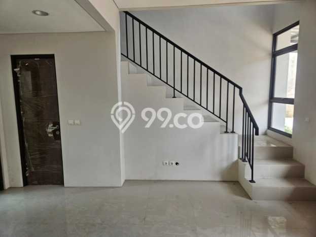 For Sale Rumah 2 Kamar Lokasi Ideal Bagus dan Strategis di Cipondoh For Sale Rumah 2 Kamar Lokasi Ideal Bagus dan Strategis di Cipondoh