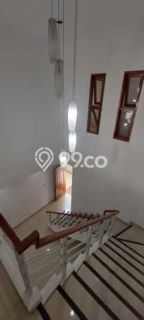 Rumah Luxury Modern Tanpa Renovasi di Puri Indah Jakarta Barat Rumah Luxury Modern Tanpa Renovasi di Puri Indah Jakarta Barat