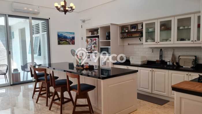Jual Rumah Luas Elegan Dengan View Eksklusif di Permata Hijau, Jakarta Selatan Jual Rumah Luas Elegan Dengan View Eksklusif di Permata Hijau, Jakarta Selatan