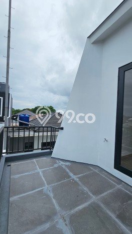 Hot Offer Hunian Premium Ideal dan Luas di BSD, Tangerang Selatan Hot Offer Hunian Premium Ideal dan Luas di BSD, Tangerang Selatan