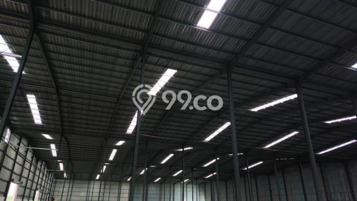 Gudang bagus disewakan di Sepatan Tangerang dengan LB 1440m2 harga sewa terbaik Gudang bagus disewakan di Sepatan Tangerang dengan LB 1440m2 harga sewa terbaik