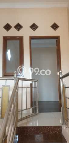 Hunian Cantik Minimalis Lb 200m2 di Cipondoh, Tangerang Hunian Cantik Minimalis Lb 200m2 di Cipondoh, Tangerang