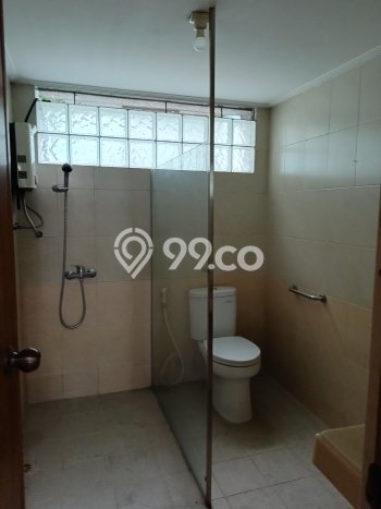 LOKASI PREMIUM! Rumah area Pajajaran, 3 KM, Lingkungan Strategis, Luas 184m² Bangunan 250m² LOKASI PREMIUM! Rumah area Pajajaran, 3 KM, Lingkungan Strategis, Luas 184m² Bangunan 250m²
