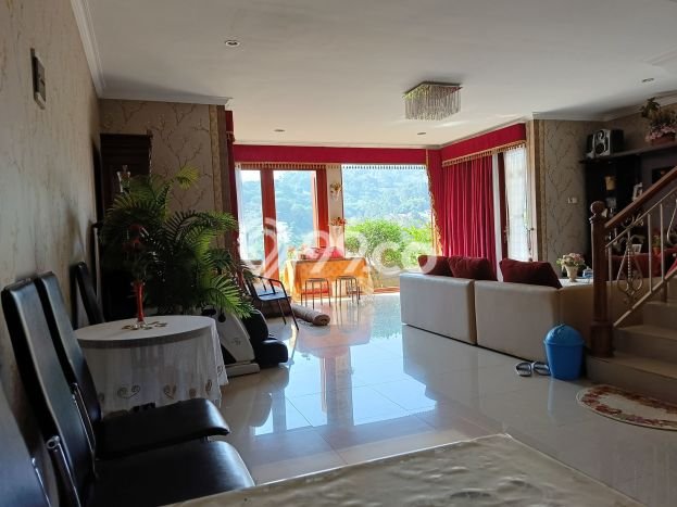 Rumah Modern 5 KT LT 149m2 di Dago Pakar Rumah Modern 5 KT LT 149m2 di Dago Pakar