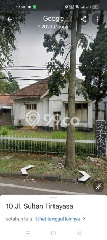 Rumah Siap Huni di Dago, Bandung, Luas 660m2m² Bangunan 350m2m² Rumah Siap Huni di Dago, Bandung, Luas 660m2m² Bangunan 350m2m²