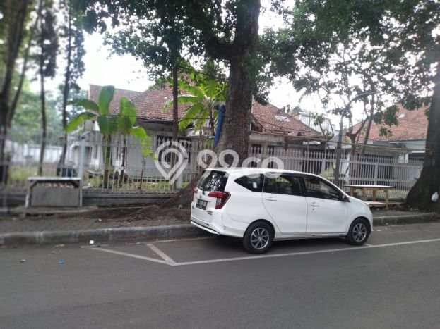 Rumah Luxury Modern Tanpa Renovasi di Gatot Subroto Bandung Rumah Luxury Modern Tanpa Renovasi di Gatot Subroto Bandung