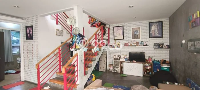 Dijual Rumah 4 Kamar Lokasi Ideal Bagus dan Strategis di Arcamanik Dijual Rumah 4 Kamar Lokasi Ideal Bagus dan Strategis di Arcamanik