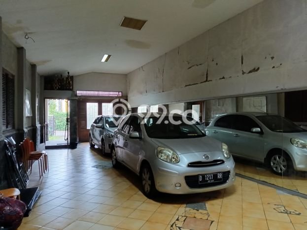Ready to Use! Premium House LT 407m2 Desain Modern di Riau Ready to Use! Premium House LT 407m2 Desain Modern di Riau