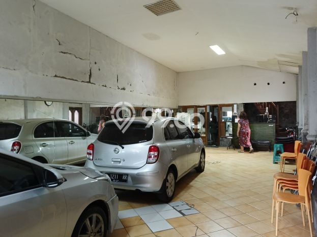 Ready to Use! Premium House LT 407m2 Desain Modern di Riau Ready to Use! Premium House LT 407m2 Desain Modern di Riau