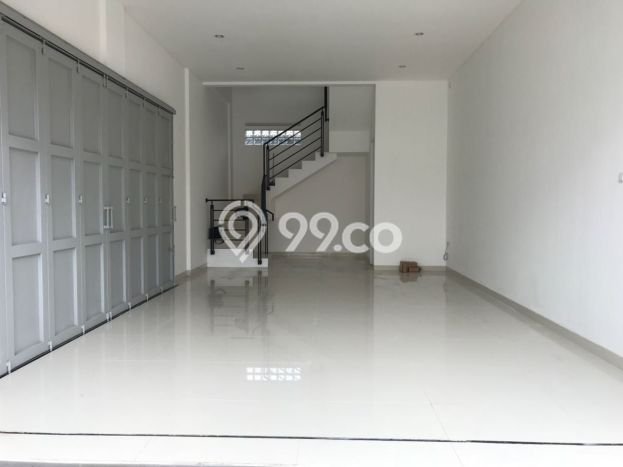 Ruko Area Komersial di Taman Kopo Indah, Luas 225m², Siap Usaha Ruko Area Komersial di Taman Kopo Indah, Luas 225m², Siap Usaha