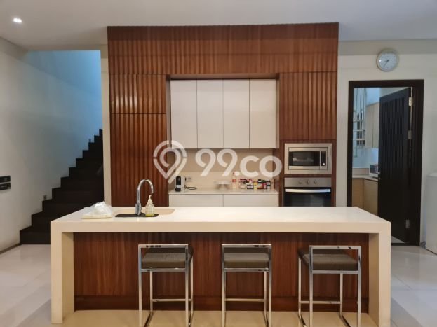 DIJUAL CEPAT! Rumah Modern area , Bandung, LT 496m2m² Bangunan 550m2m² BISA KPR! DIJUAL CEPAT! Rumah Modern area , Bandung, LT 496m2m² Bangunan 550m2m² BISA KPR!