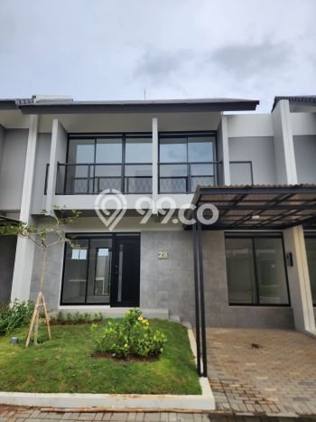 Jual Rumah Luas Megah Dengan View Eksklusif di Kota Baru Parahyangan, Bandung Jual Rumah Luas Megah Dengan View Eksklusif di Kota Baru Parahyangan, Bandung