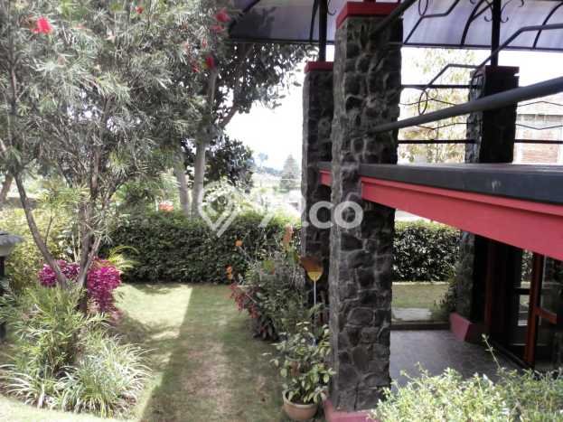 DIJUAL! Vila di , Luas 250m2m², Posisi Strategis DIJUAL! Vila di , Luas 250m2m², Posisi Strategis