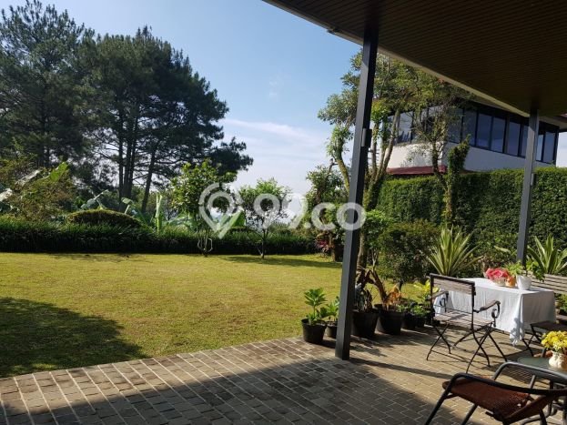 Jual Rumah Luas Megah Dengan View Cantik di Dago Pakar, Bandung Jual Rumah Luas Megah Dengan View Cantik di Dago Pakar, Bandung