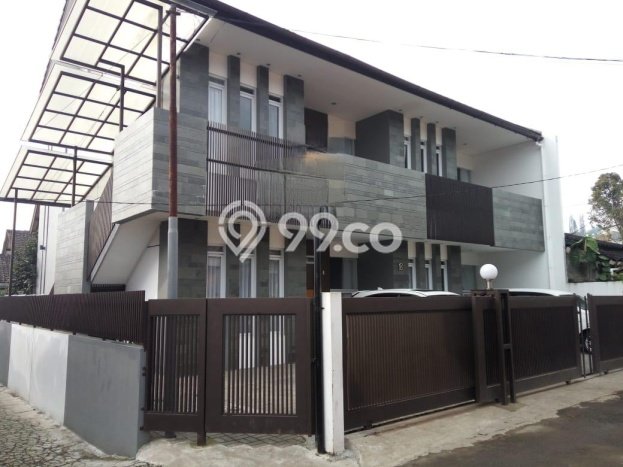 Rumah Luas Asri 8 KT Siap Pakai di Lembang Bandung Rumah Luas Asri 8 KT Siap Pakai di Lembang Bandung