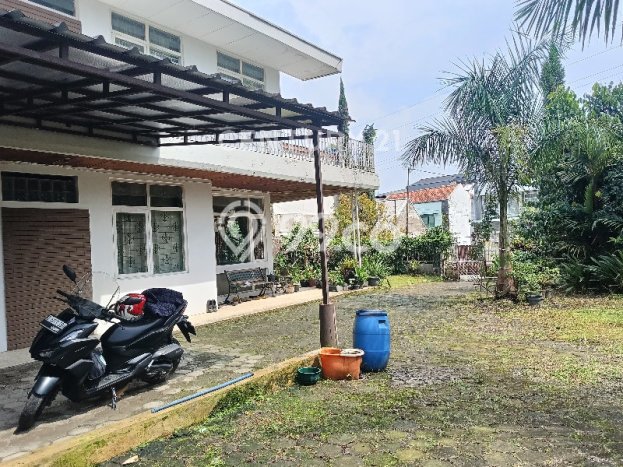 Rumah LT 905m2m² / LB 300m2m² di Kawasan , Bandung Rumah LT 905m2m² / LB 300m2m² di Kawasan , Bandung