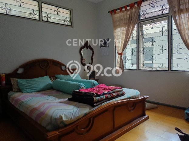 Rumah LT 905m2m² / LB 300m2m² di Kawasan , Bandung Rumah LT 905m2m² / LB 300m2m² di Kawasan , Bandung